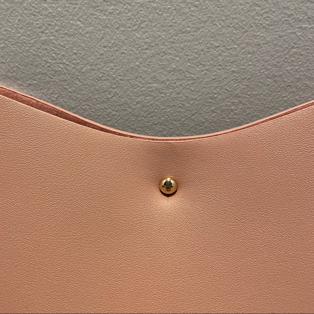 Samara Pink Vegan Bucket Bag - Picture 3 of 10